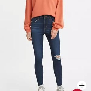 Levi's 702 High-Rise Super Skinny Jeans